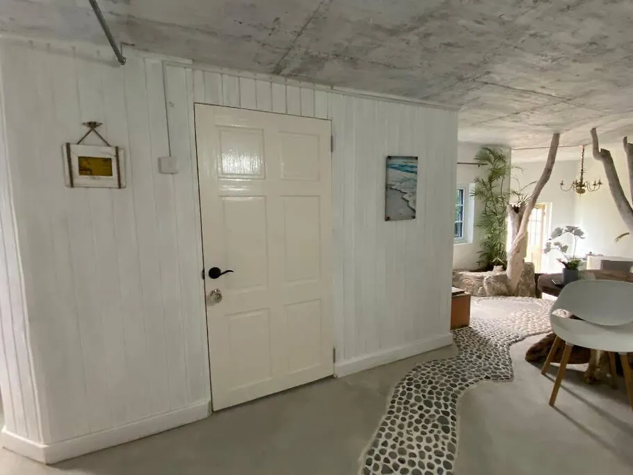 Forever Beach Apartment Sheerness